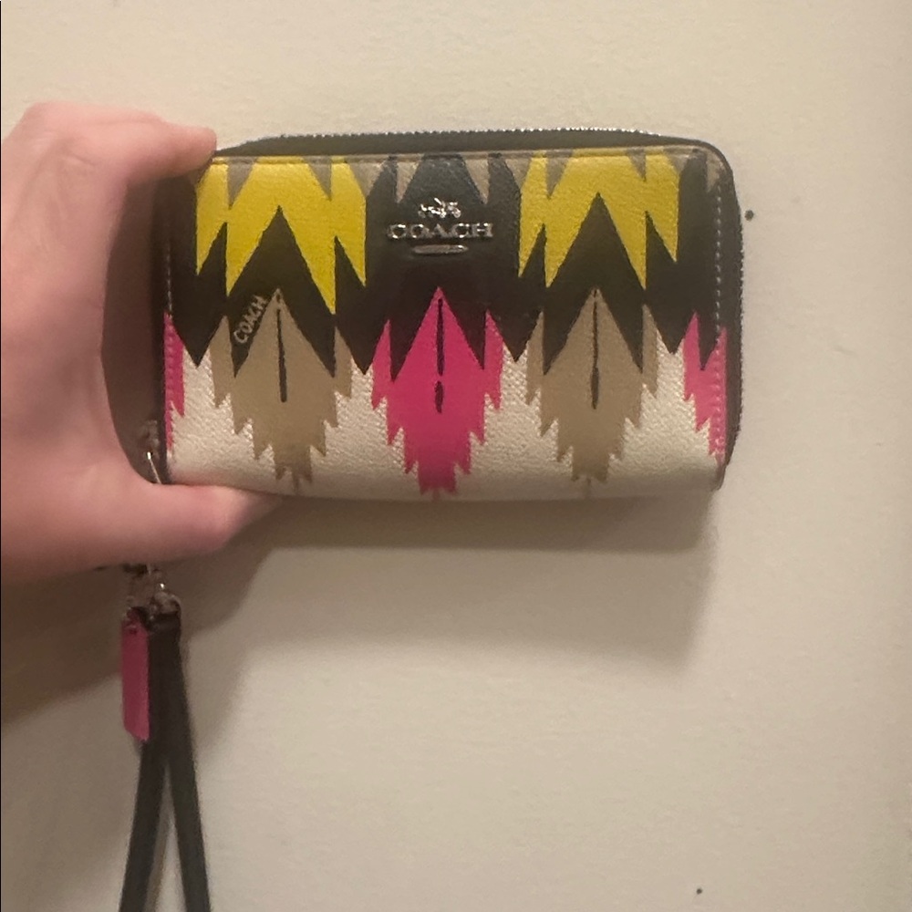 Coach X Coachella Hawk Feather Double Zip Wallet Tribal Print Rare Boho - Picture 10 of 10